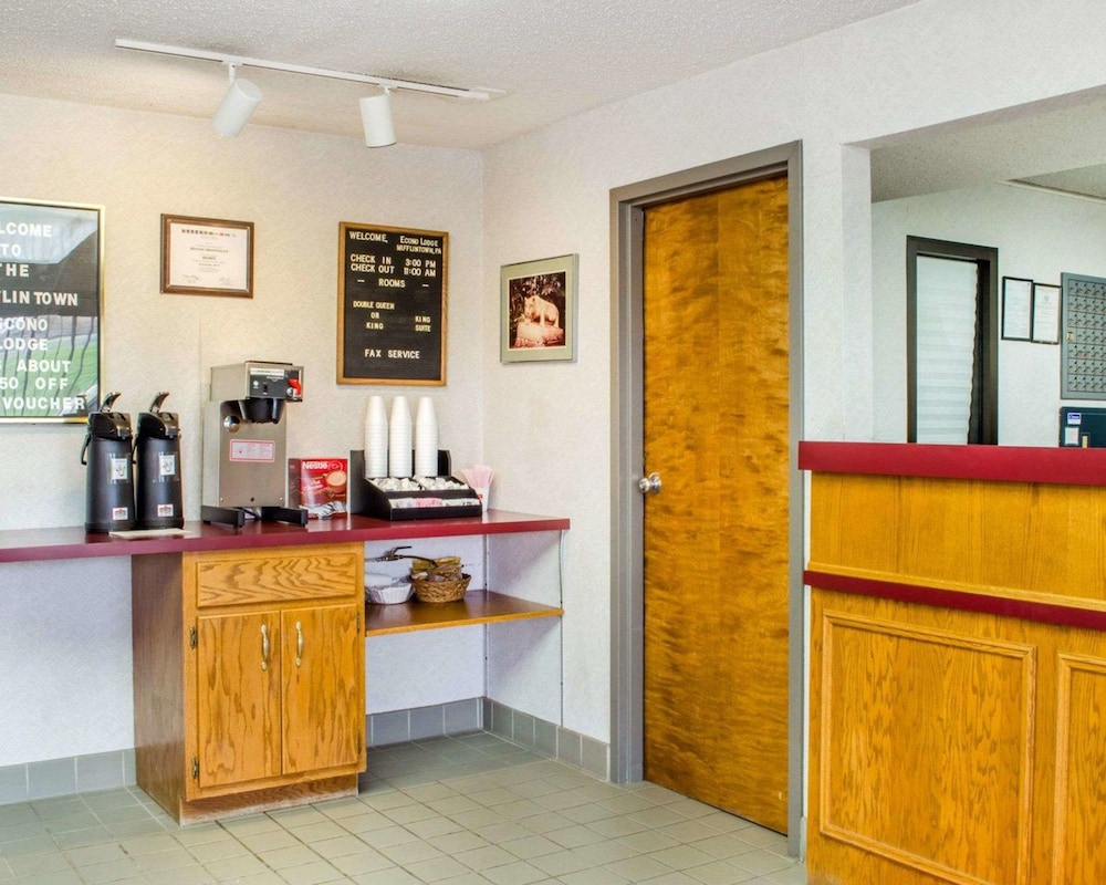 Econo Lodge Mifflintown 4/29