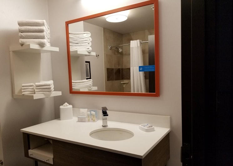 Hampton Inn & Suites Spokane Valley 51/52
