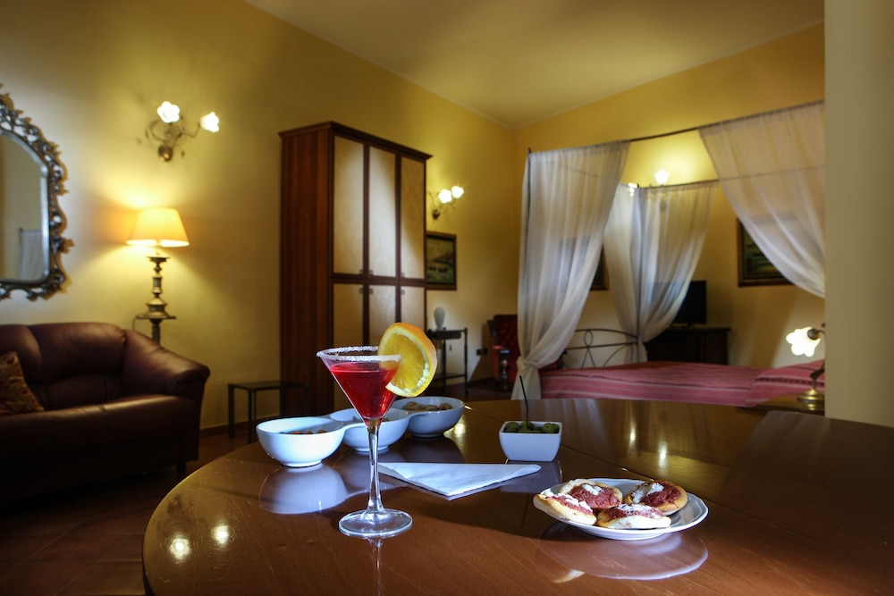 Grand Hotel Capodimonte 36/58