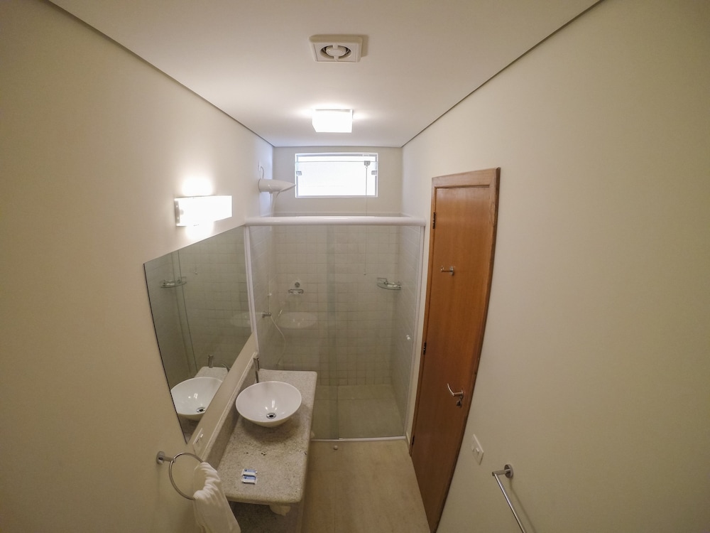 Pousada Ipê 50/50