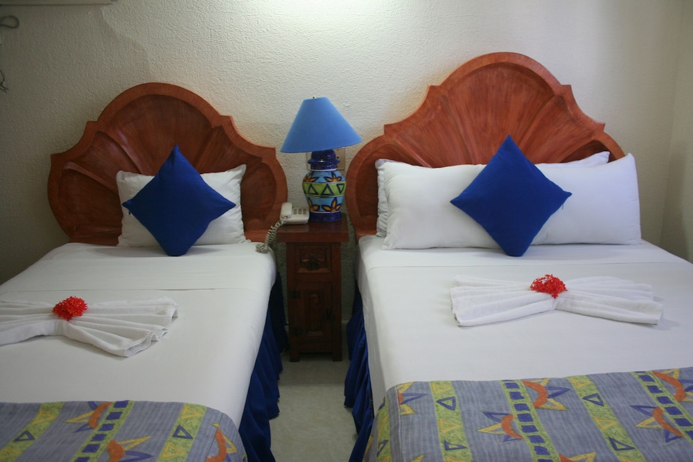 Suites Cancun Center 24/57