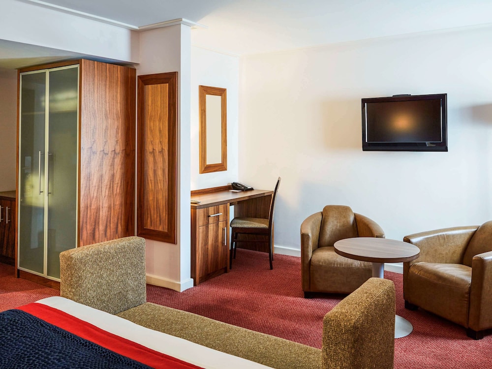 Mercure Newbury West Grange Hotel 39/72