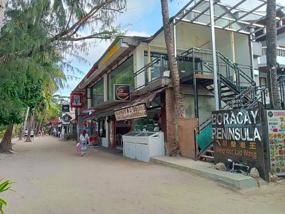 Boracay Peninsula Resort 5/38