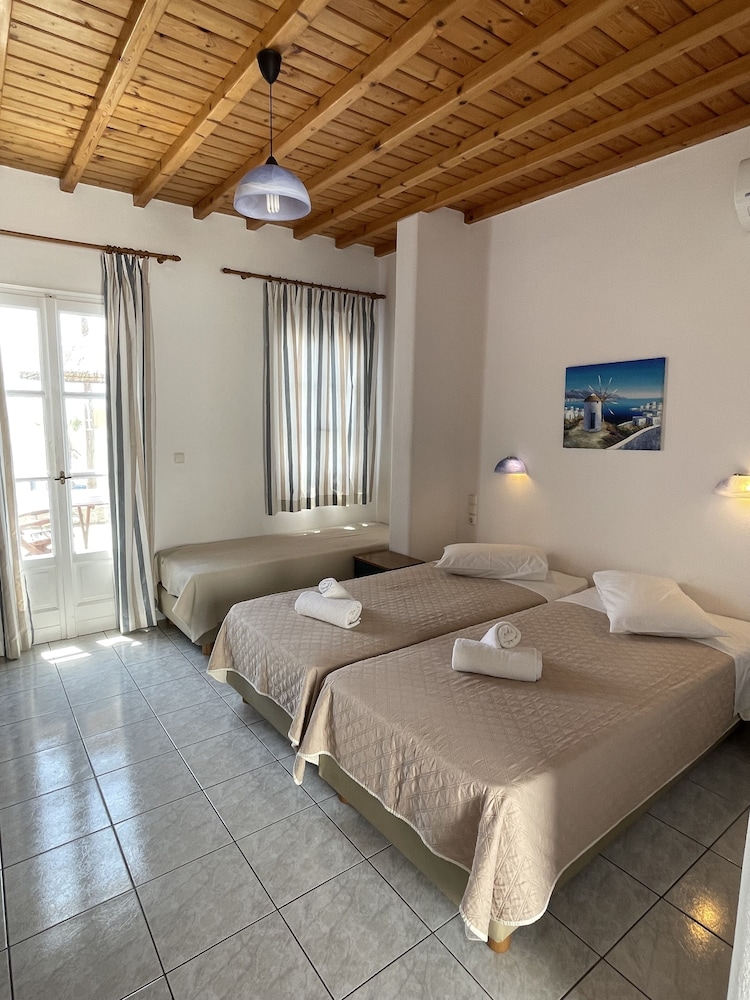 ROOM, TRIPLE, SEA VIEW