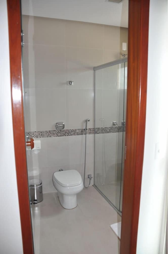 Kamur Plaza Hotel 38/41