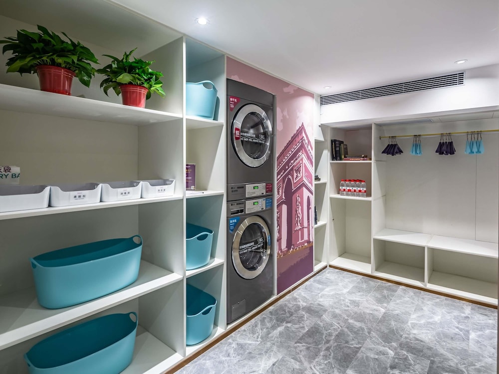 Mercure Qingdao Zhanqiao 43/46