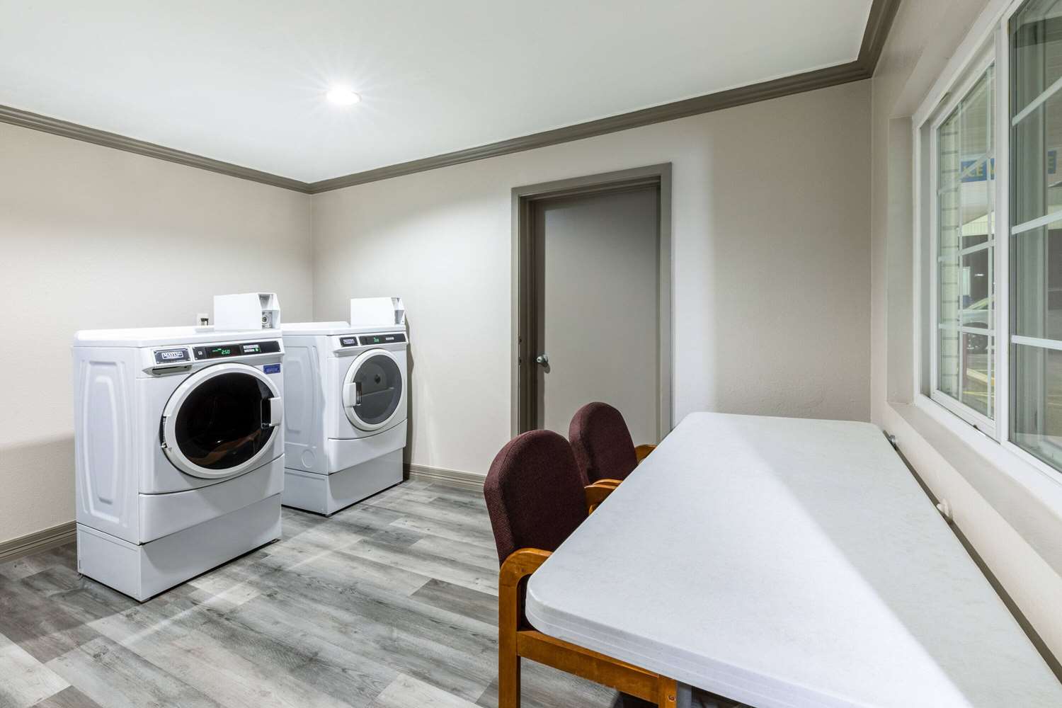 Days Inn by Wyndham Baytown Garth Road I10 East 10/24