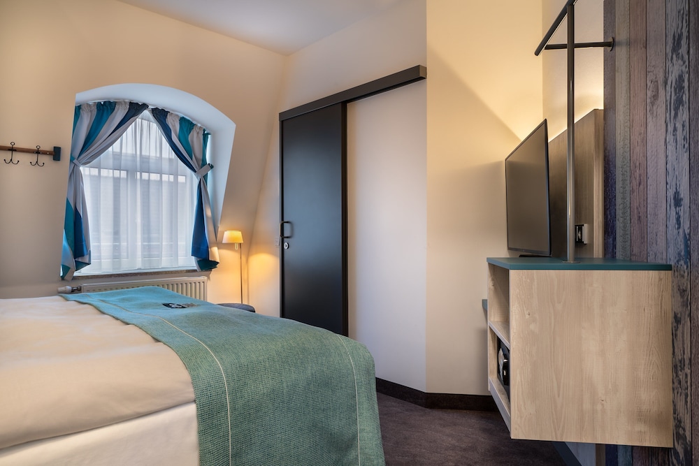 Holiday Inn - the niu, Rig Lübeck by IHG 12/58
