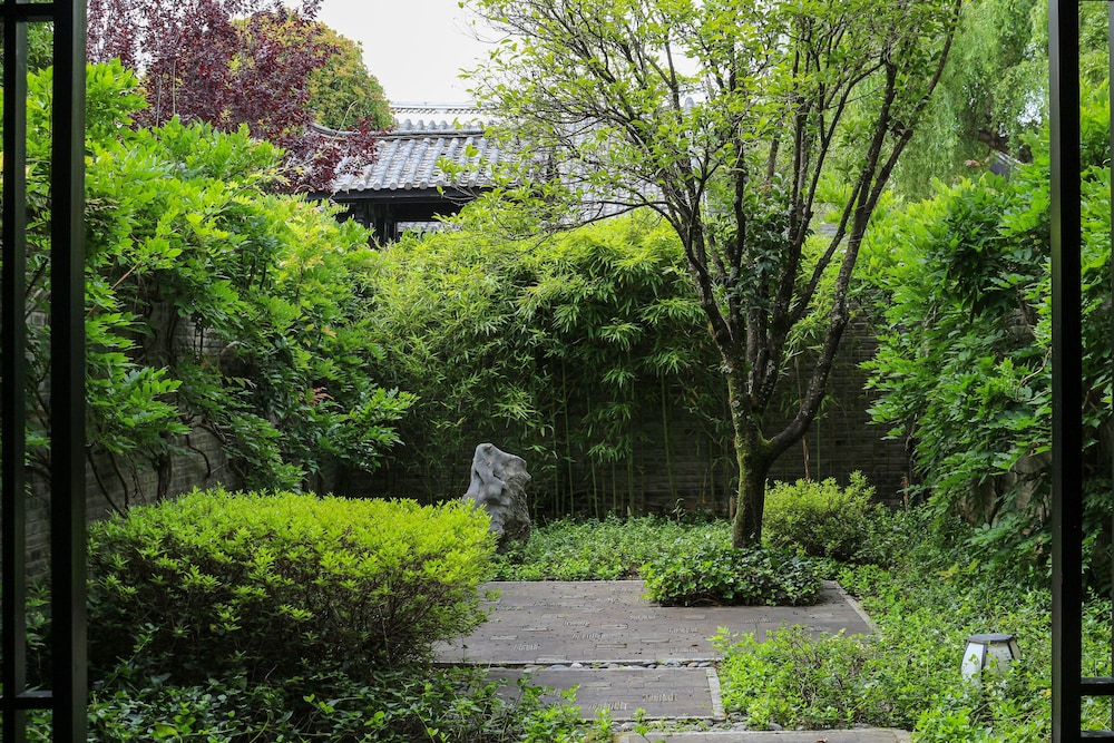 BANYAN TREE LIJIANG 45/50