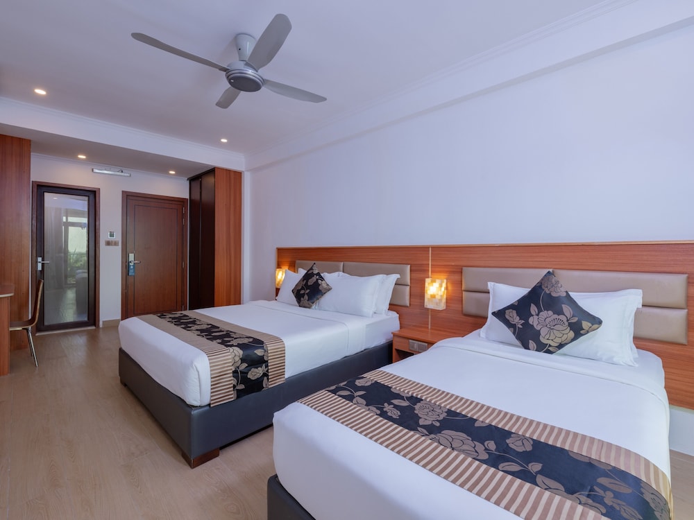 Kaani Beach Hotel 25/59
