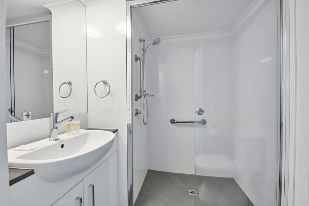 Centrepoint Holiday Apartments 50/50