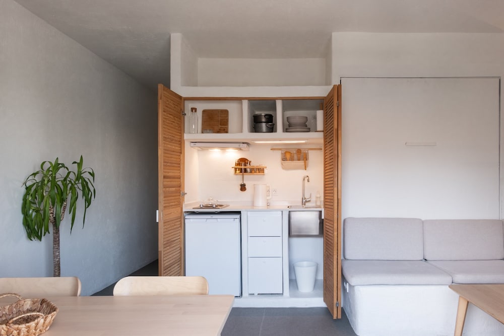 L Olive Homes 10/66