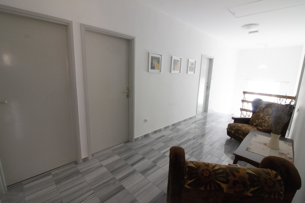 Studios & Rooms Fiesta 18/35