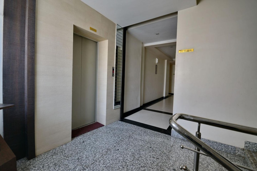 Hotel Samrat 45/45