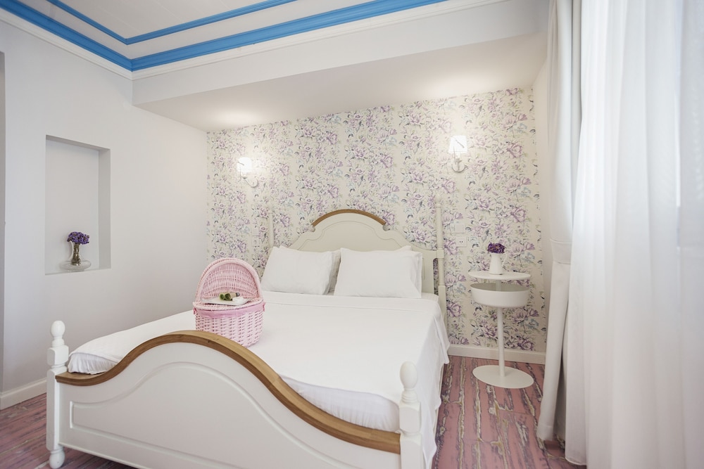 Sardunya Hotel 13/49