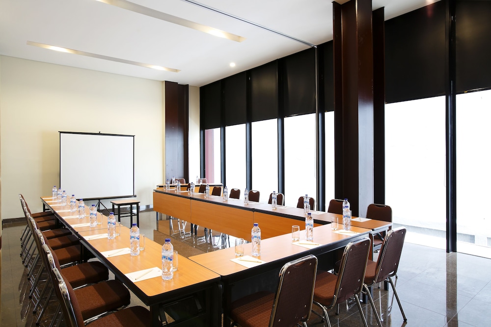 Amaris Hotel Pasar Baru 29/32
