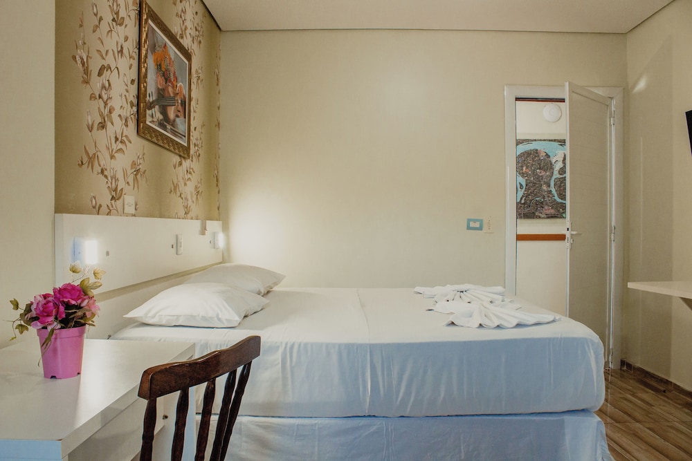 Charm Iguassu Suites 24/64