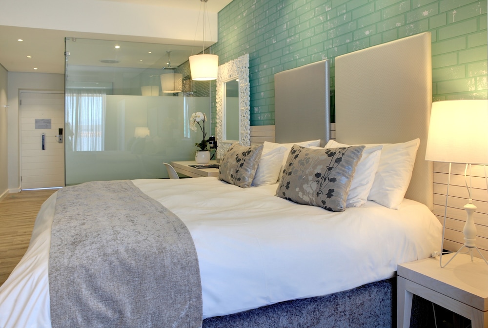 Protea Hotel By Marriott Mossel Bay 10/37