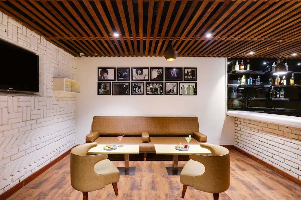 Lemon Tree Premier 1 Leisure Valley Gurugram 42/60