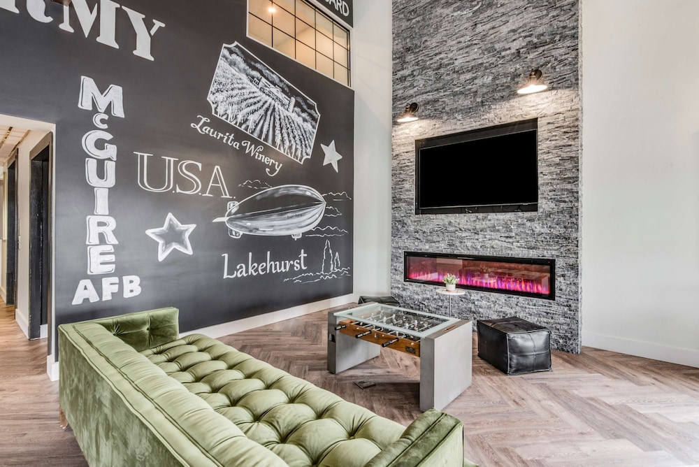 SureStay Plus Hotel by Best Western McGuire AFB Jackson 27/40