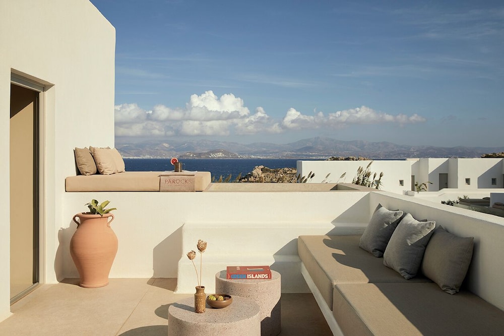 PAROCKS Luxury Hotel and Spa 55/57