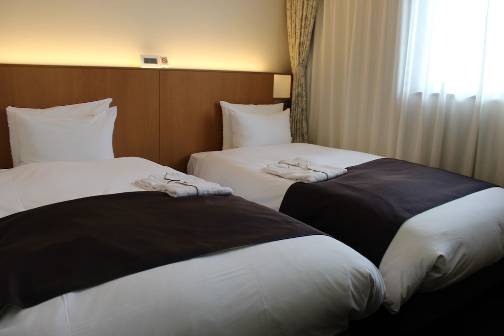 STANDARD, TWIN BEDS