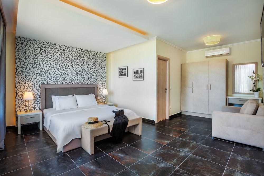 Sunny Villas And Spa 24/50