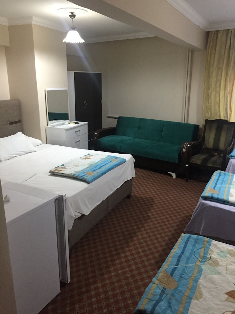 Istanbul Paris Hotel And Hostel 28/74