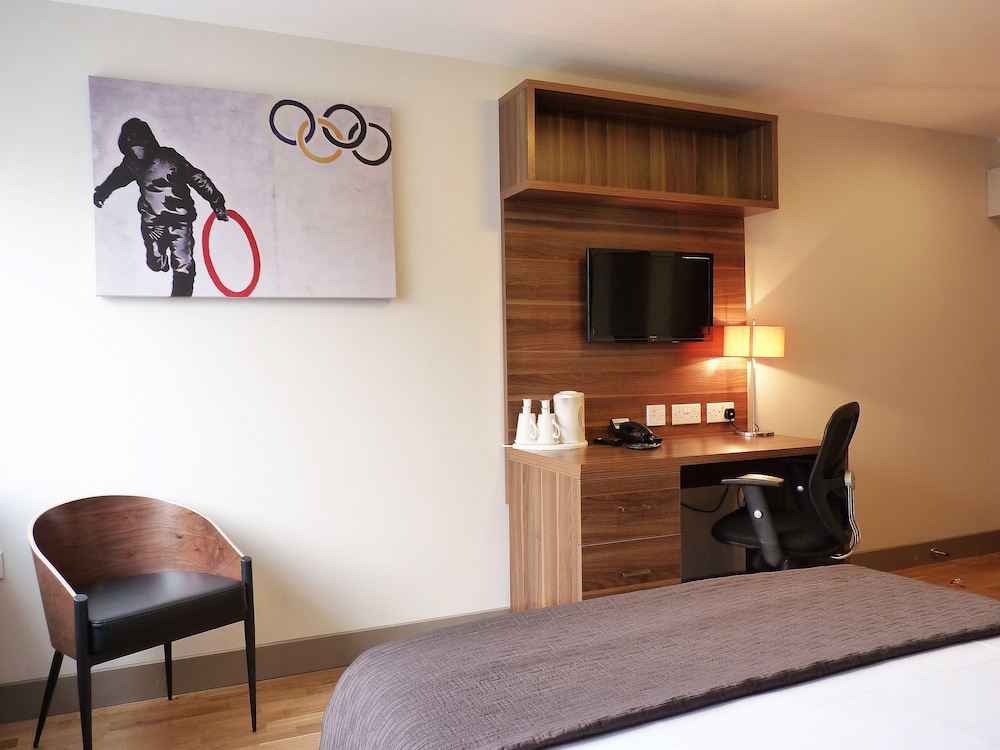 Britannia Study Hotel 23/66