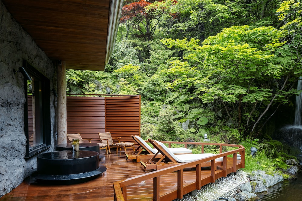 Noboribetsu Grand Hotel 57/59