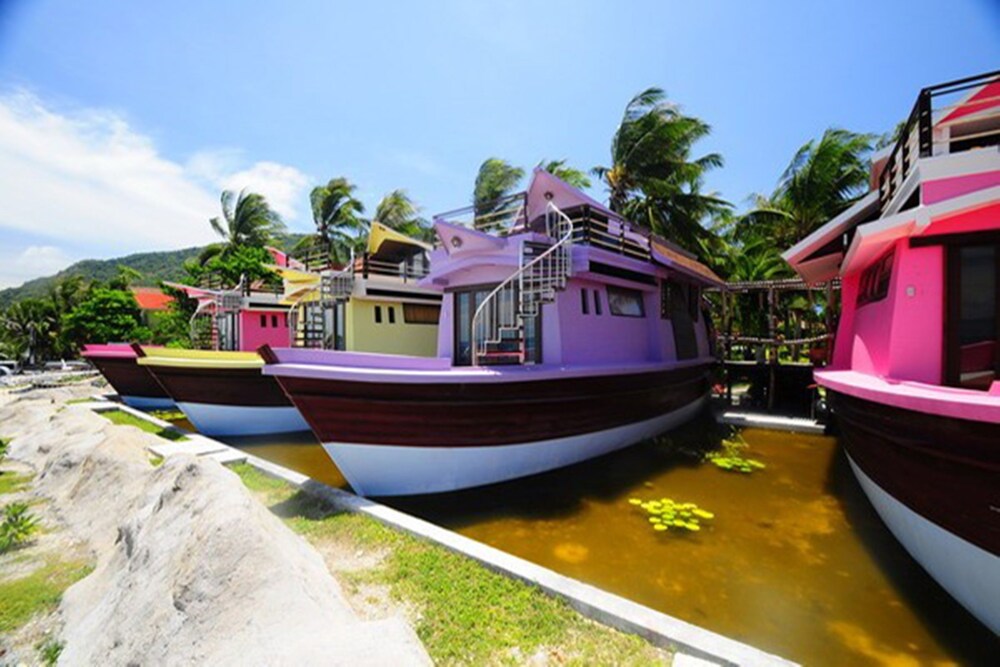 Rin Beach Resort 3/70