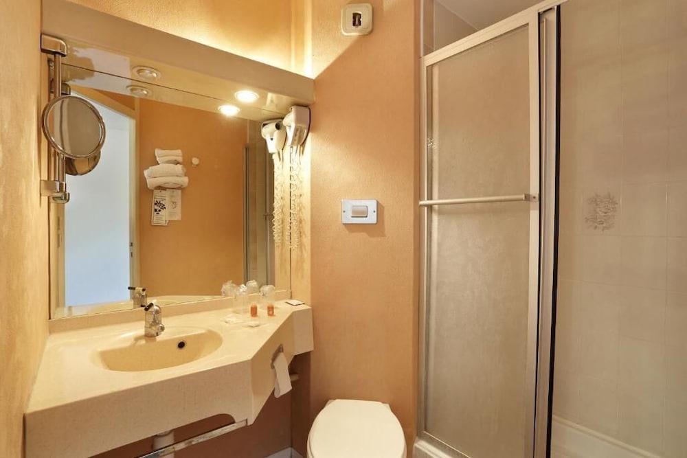 Ikar Hotel Blois Sud 58/60