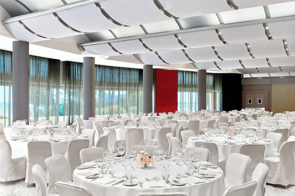 Le Meridien Beach Plaza 64/75