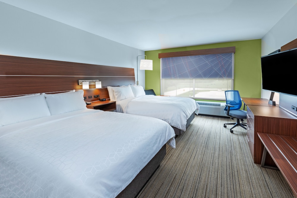 Holiday Inn Express & Suites Parsons 20/39