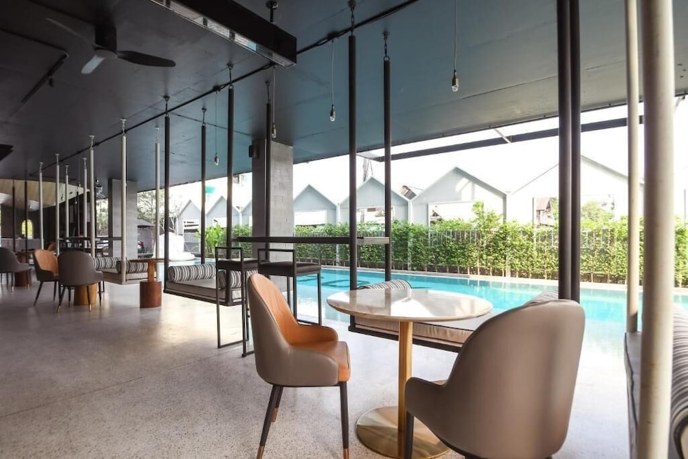 BOOK Design HOTEL -SHA Extra Plus 34/50