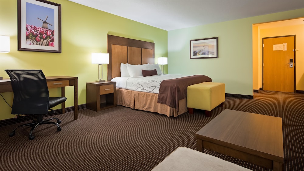 White Pines Inn & Suites of Holland 15/48