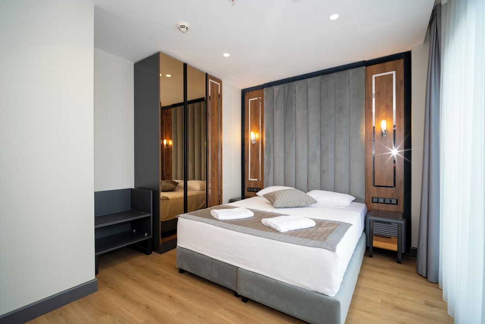Rusel Park Residence 13/50