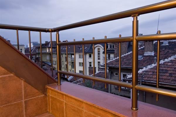 Sofia Place 25/50