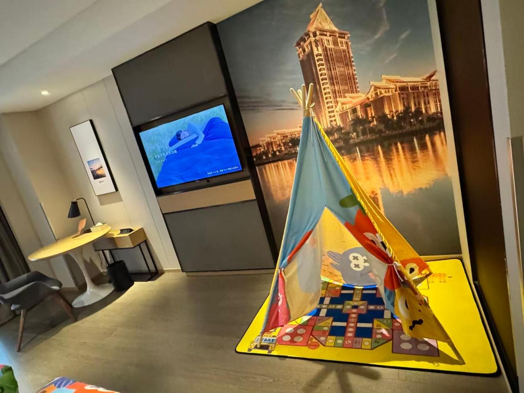 Atour Hotel (Xiamen Jimei Lake Business Center) 43/55