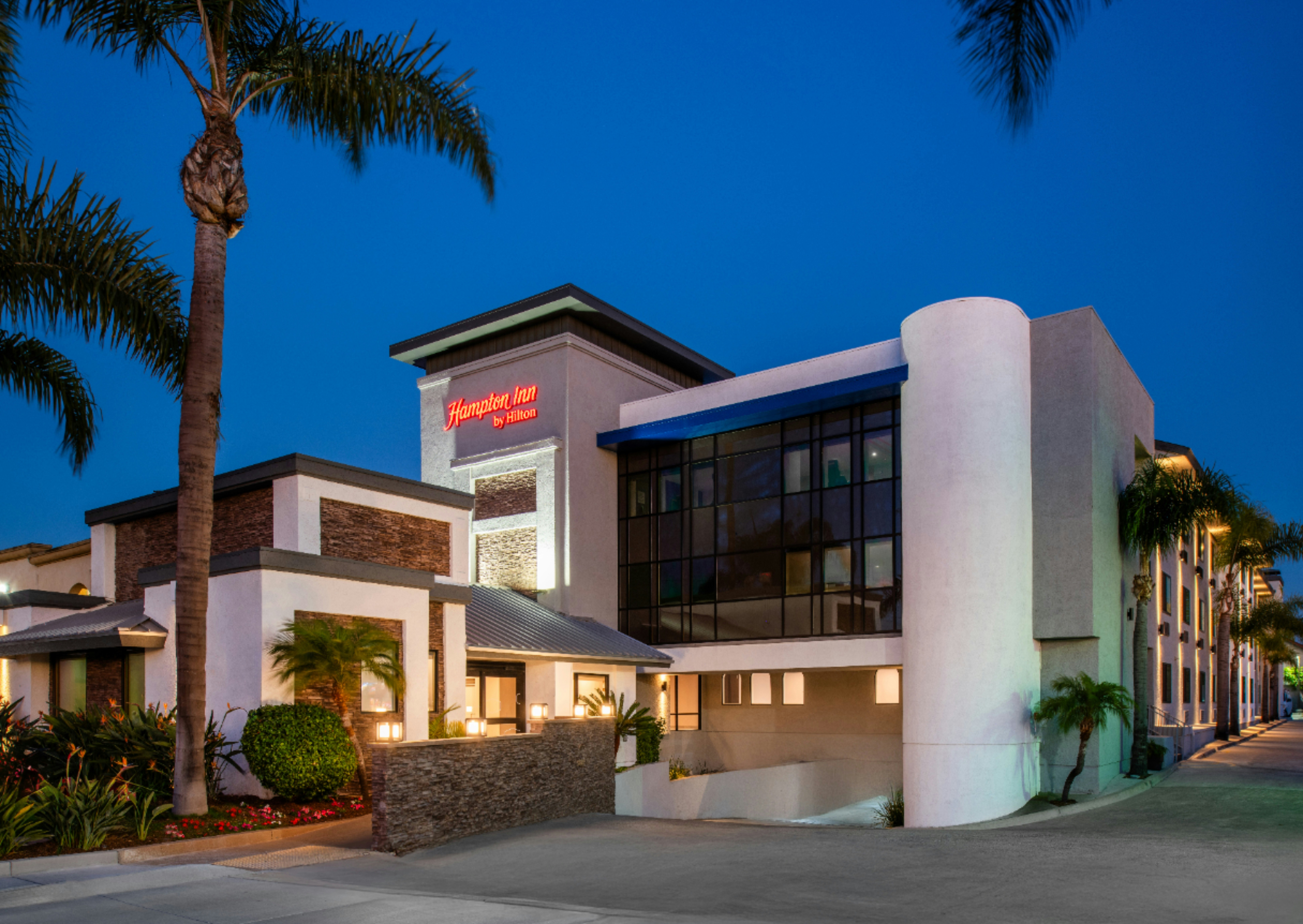Hampton Inn by Hilton Costa Mesa Newport Beach in COSTA MESA - CA