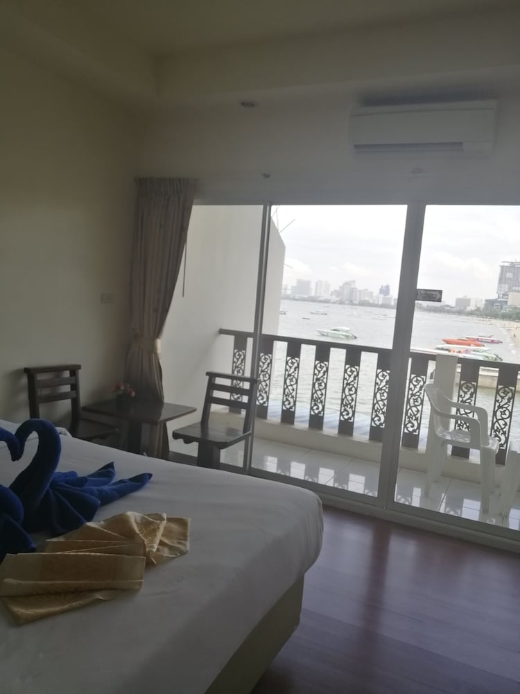 At Sea Residence 33/50