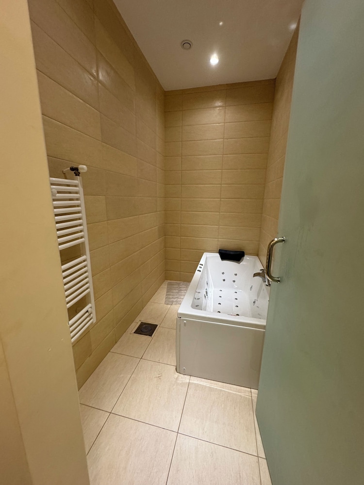 Le Zenith Hotel Oran 37/62