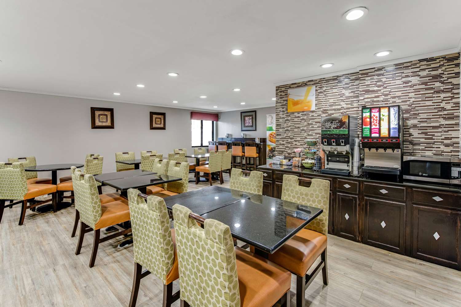 Quality Inn Merriam Kansas City 33/41