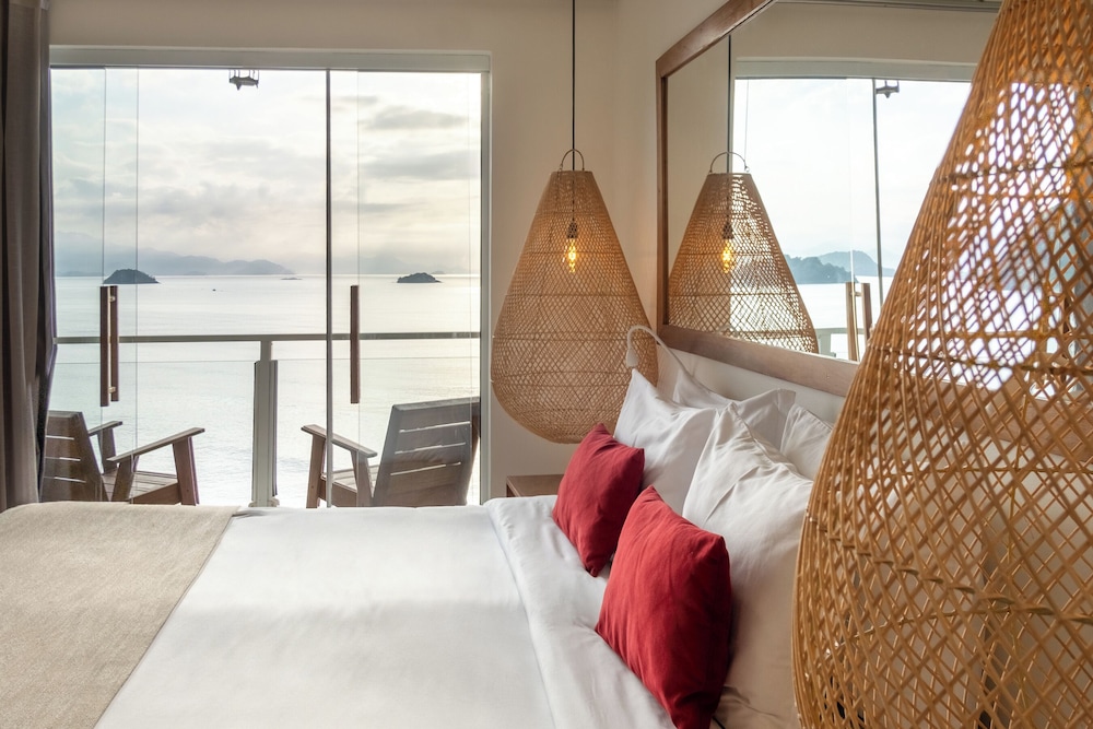 ROOM, DOUBLE OR TWIN BED, SEA VIEW, BALCONY