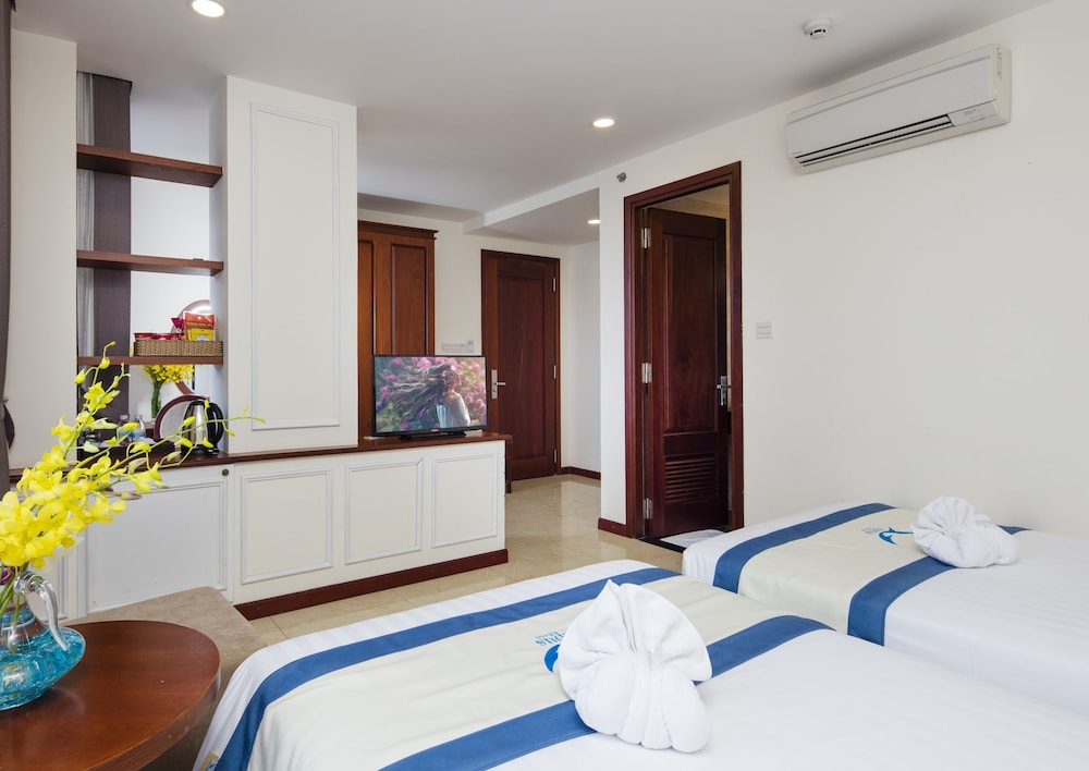Apus Hotel 30/77