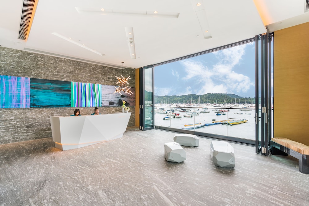 The Pier Hotel 42/69