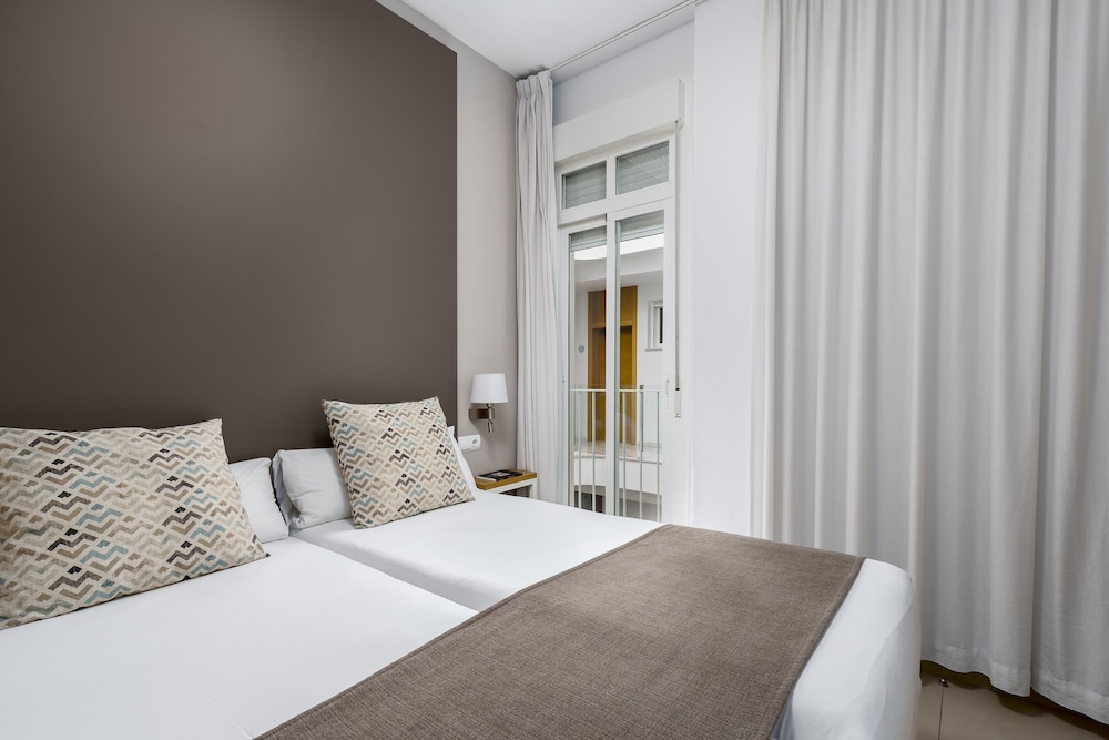 Suites Del Pintor Apartments 13/57