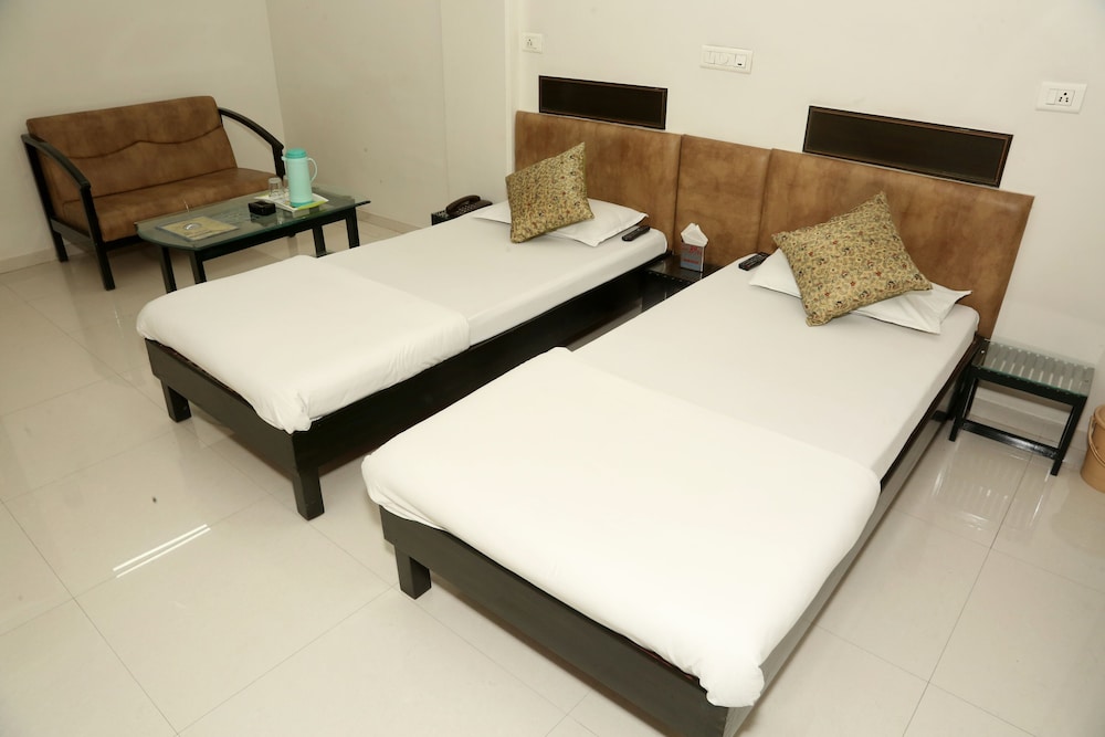 Hotel Jyoti 17/49