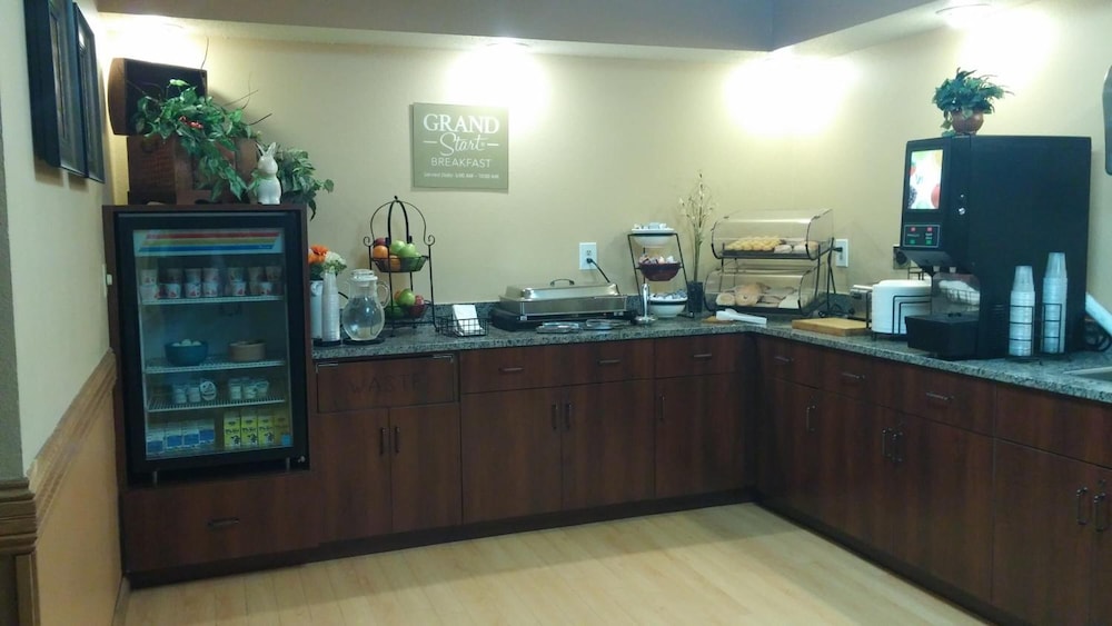 Grandstay Hotel Suites 12/50