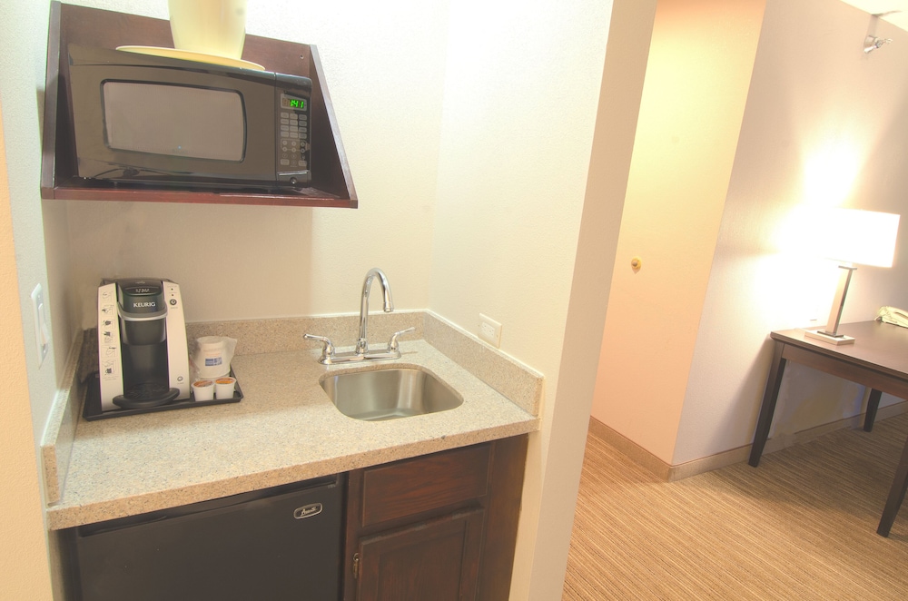 Holiday Inn Express Hotel And Suites Chicago Libertyville 27/63